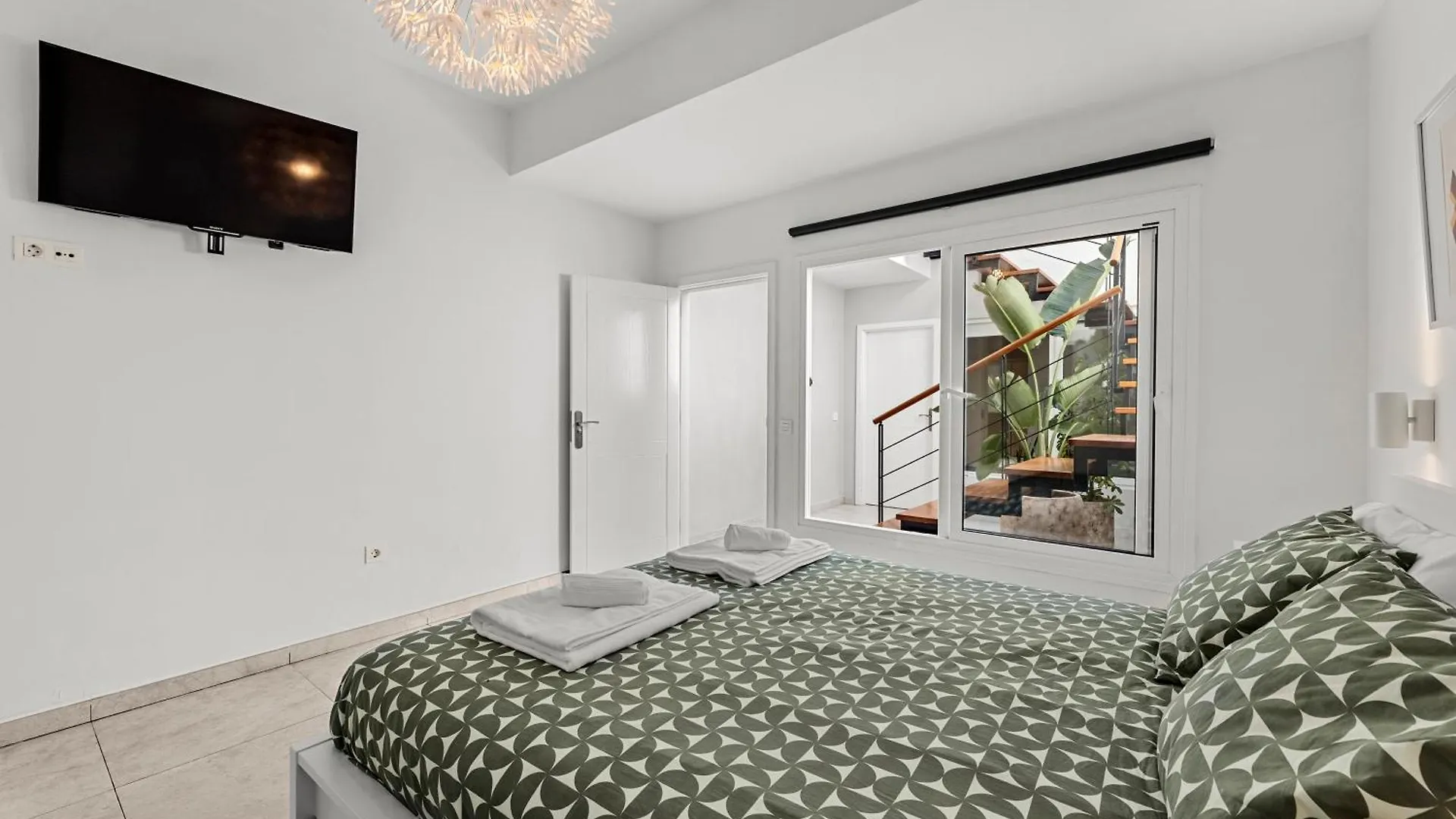شقة Stunning 2 Bedroom Duplex Close To Main Beach With Seaviews بويرتو ذيل كارمين