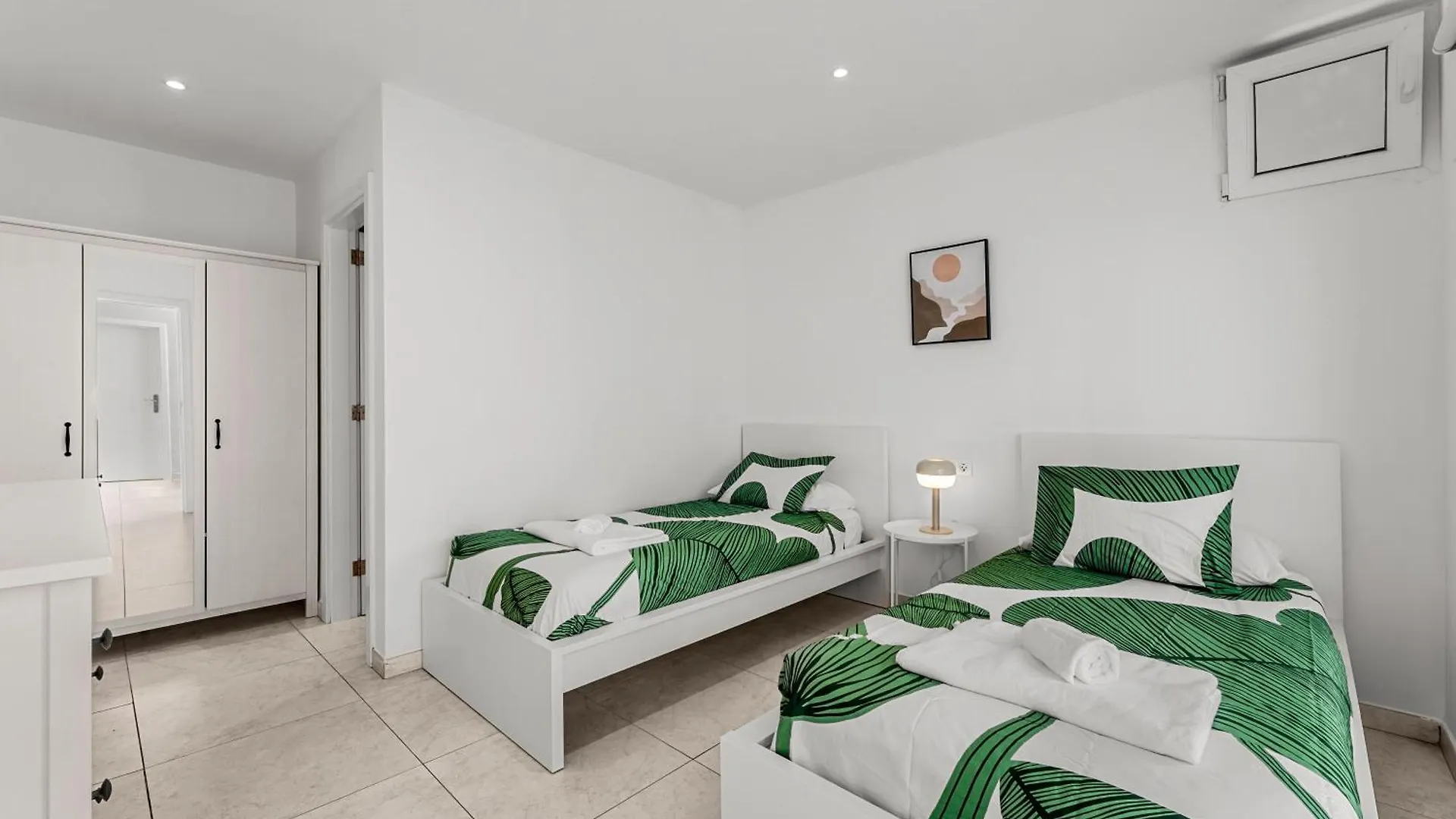 Stunning 2 Bedroom Duplex Close To Main Beach With Seaviews بويرتو ذيل كارمين إسبانيا